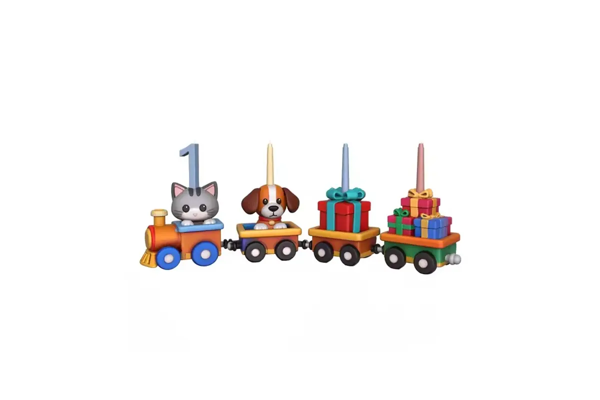 A train-shaped candle-holder set with small candle seats in each carriage